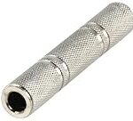 Análisis comparativo: Mono Hembra en la Producción Musical